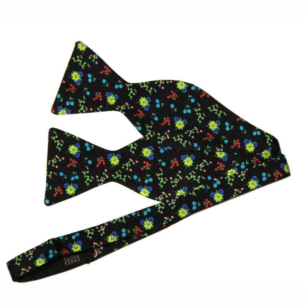 Thomas Pink Italian Silk Bow Tie Floral OS